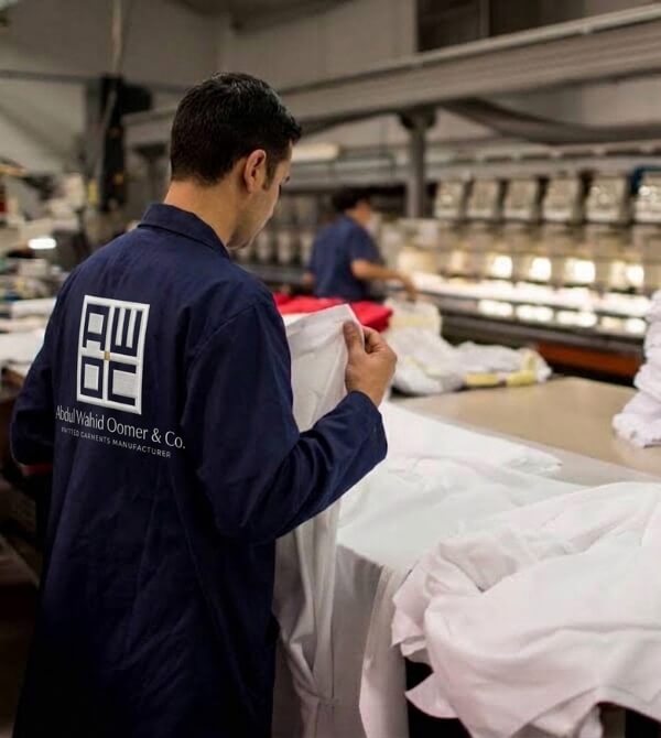 abdul-wahid-oomer-and-company-knitted-garments-manufacter-exporter-shorts-quality-control